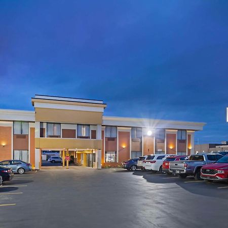 Best Western Inn At The Rochester Airport Exterior photo